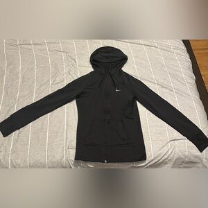 Women’s Small Nike Therma-Fit Black Full-Zip Hooded Athletic Jacket